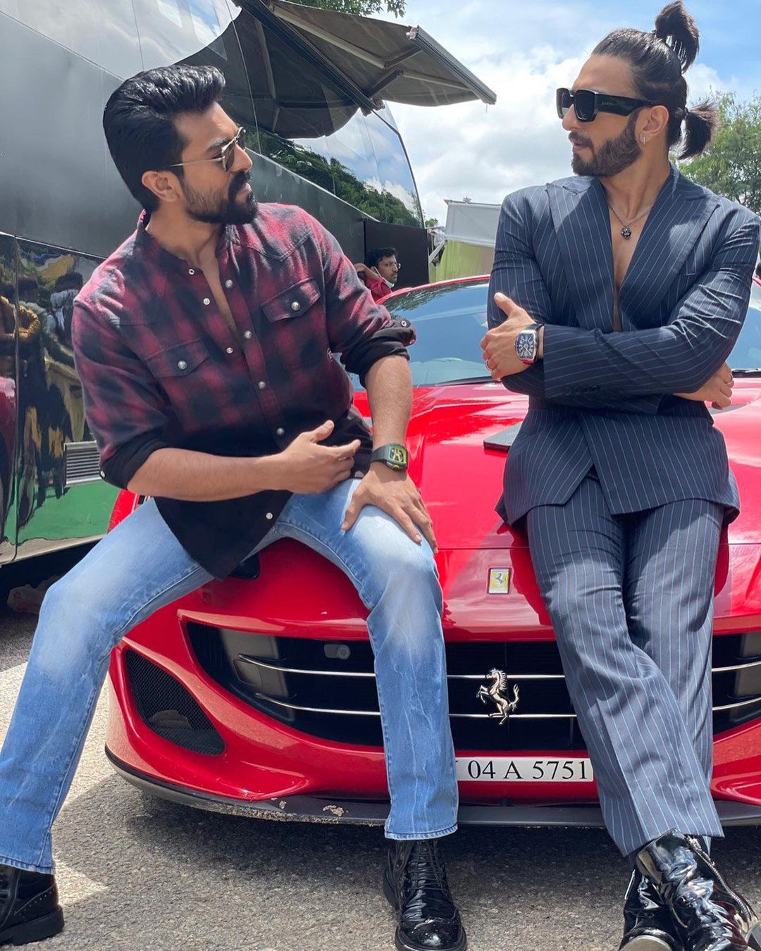 Ranveer Singh's unique hairdo at Kiara Advani-Ram Charan's 'RC15' launch  goes VIRAL, user says '2 fountains on his head