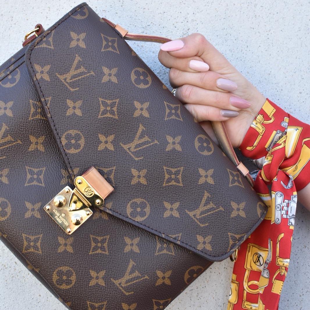 How to Tell if a Louis Vuitton Bag is Real? - The Teal Mango