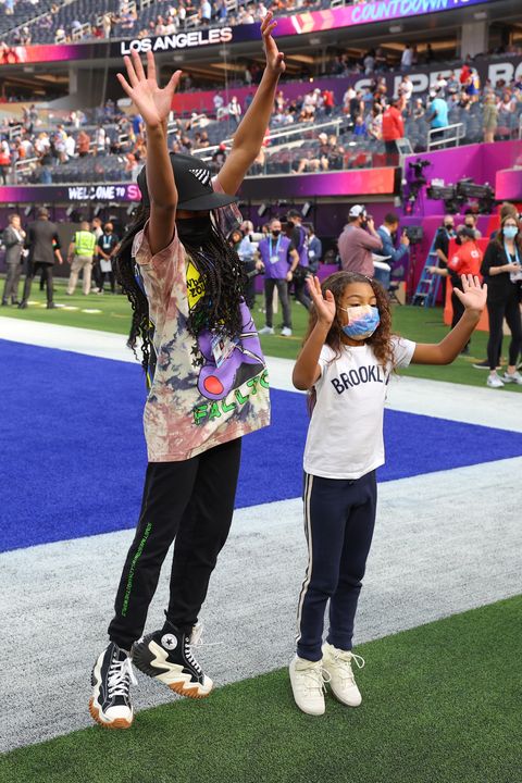 Jay-Z Treats Daughter Blue Ivy with an Amazing Super Bowl Experience - The  Teal Mango