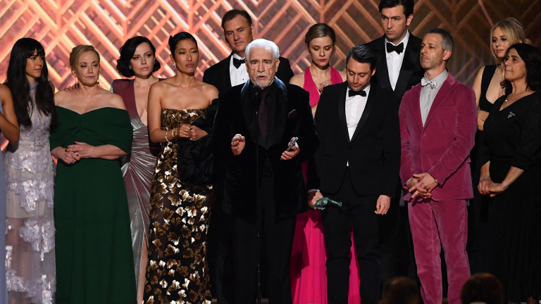 Hollywood Stars Show Support to Ukraine at SAG Awards 2022