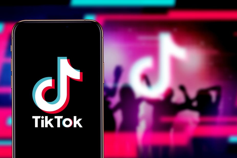 Outlander Challenge: This TikTok Trend is Something You Will Love Doing - The Teal Mango
