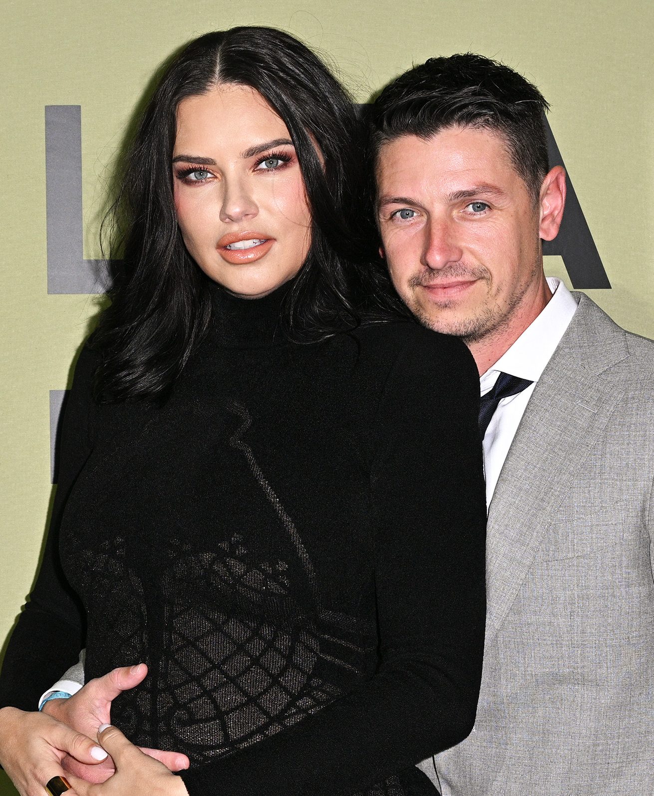 Adriana Lima Reveals Gender of her First Baby with Boyfriend Andre Lemmers – The Teal Mango