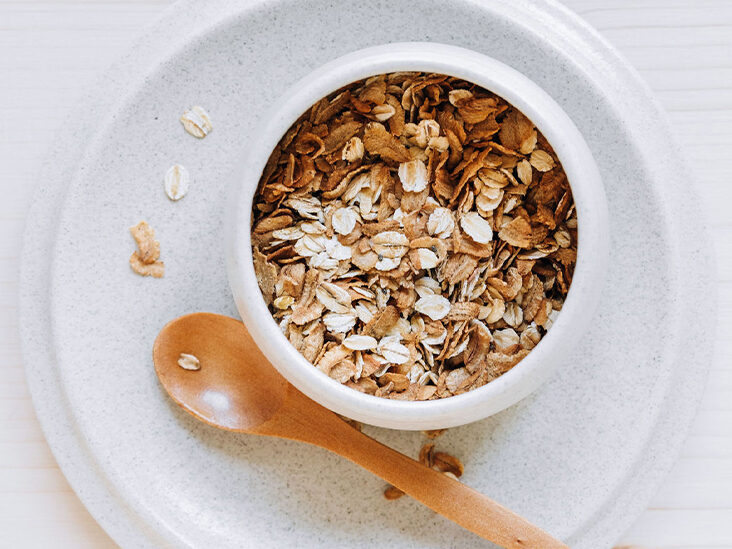 Is Oatmeal Good For You? Everything About this Breakfast Staple