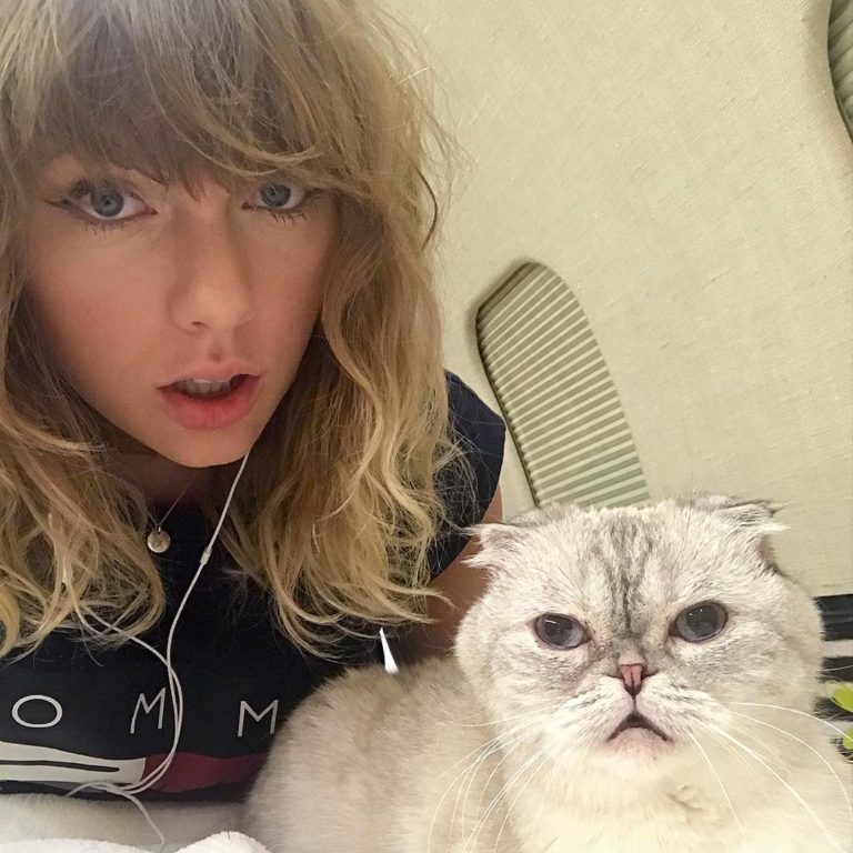 10 Times Taylor Swift Stepped Out Without Makeup and Looked Gorgeous