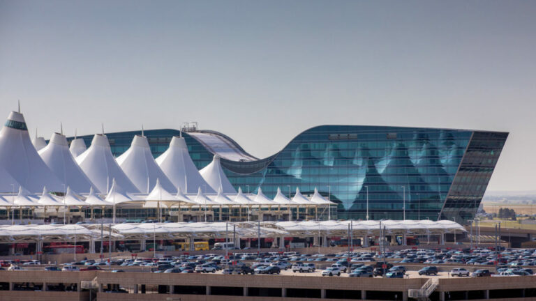 Here are the Top 10 Biggest Airports in the US