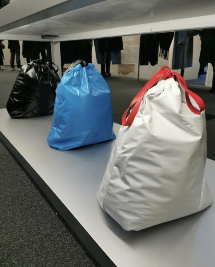 https://www.thetealmango.com/lifestyle/balenciaga-starts-selling-trash-bags-as-trash-pouch-for-1790-gets-trolled/
