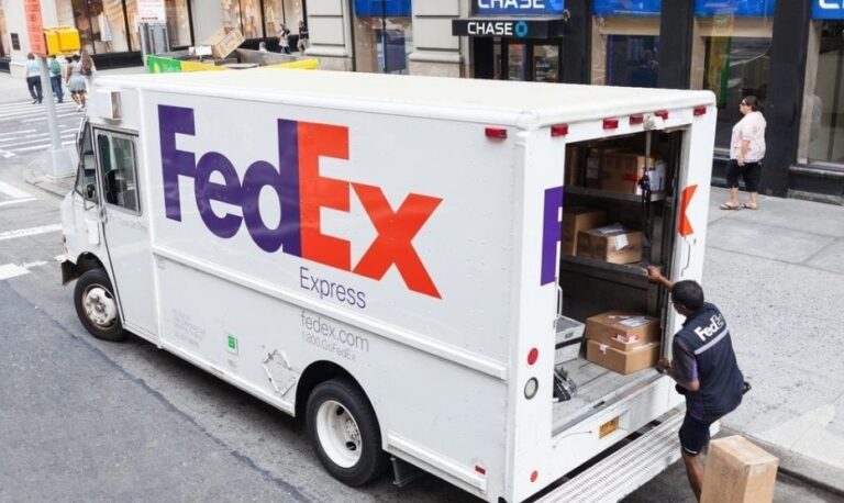 Does FedEx Deliver on Labor Day? Regular Services Schedule for Sept. 5