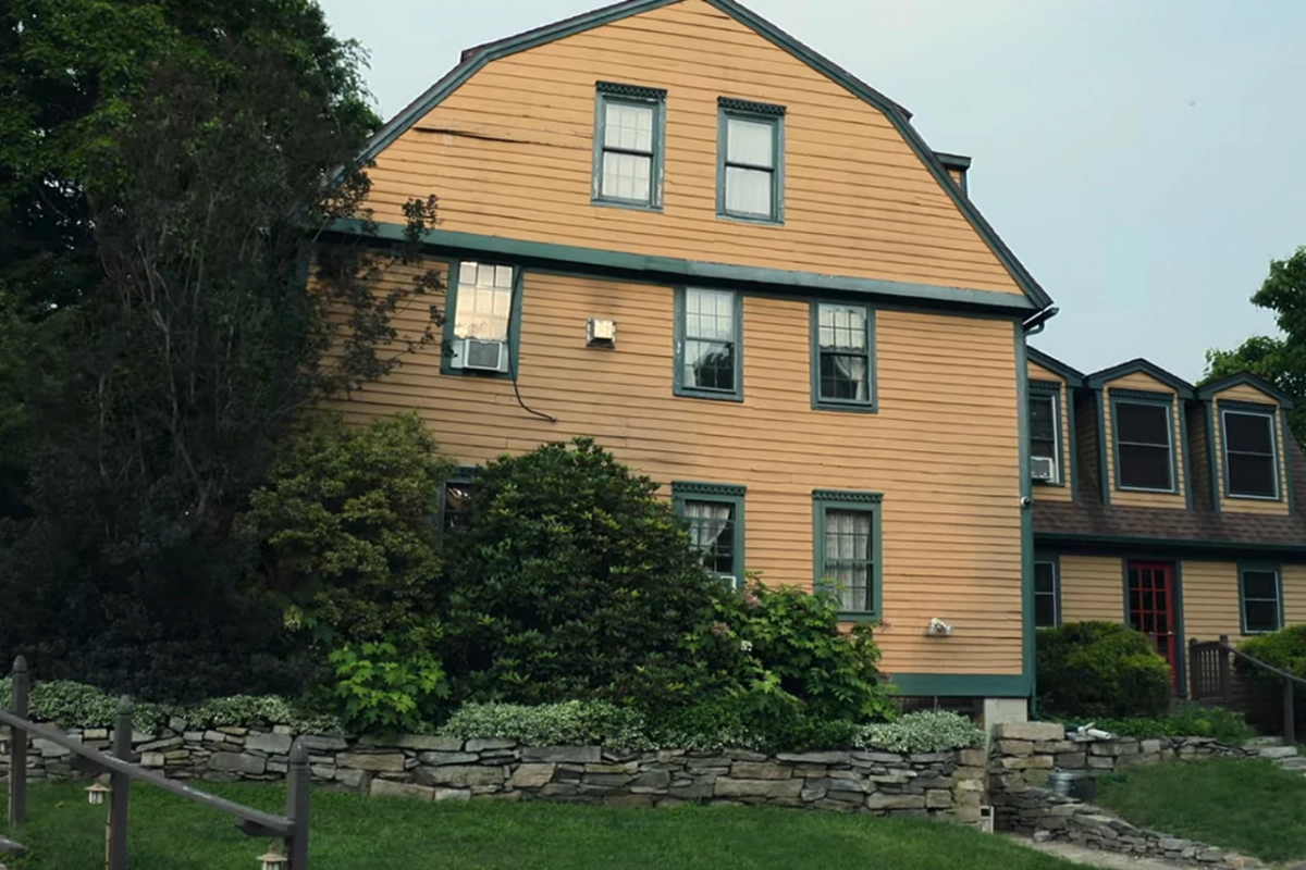 28 Days Haunted' Filming Locations: Every House Featured In The Series -  The Teal Mango