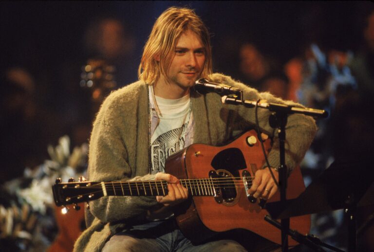 Legendary Singer Kurt Cobain’s 1989 Smashed Guitar Sells for Almost $500K at Auction