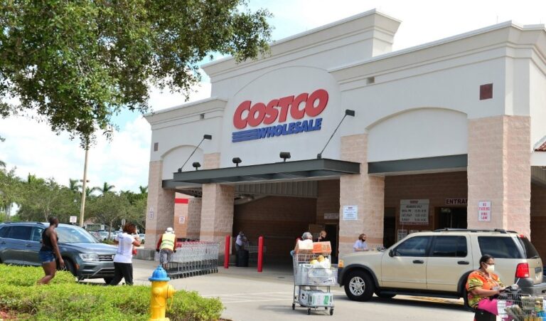 Is Costco Open on Veterans Day 2022? Business Hours Explored