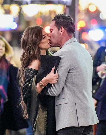 Teresa Giudice and her husband Louie Ruelas kiss during a romantic getaway to Paris kiss