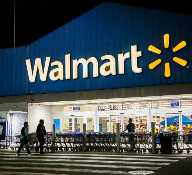 Is Walmart Open on Christmas Eve and Day?