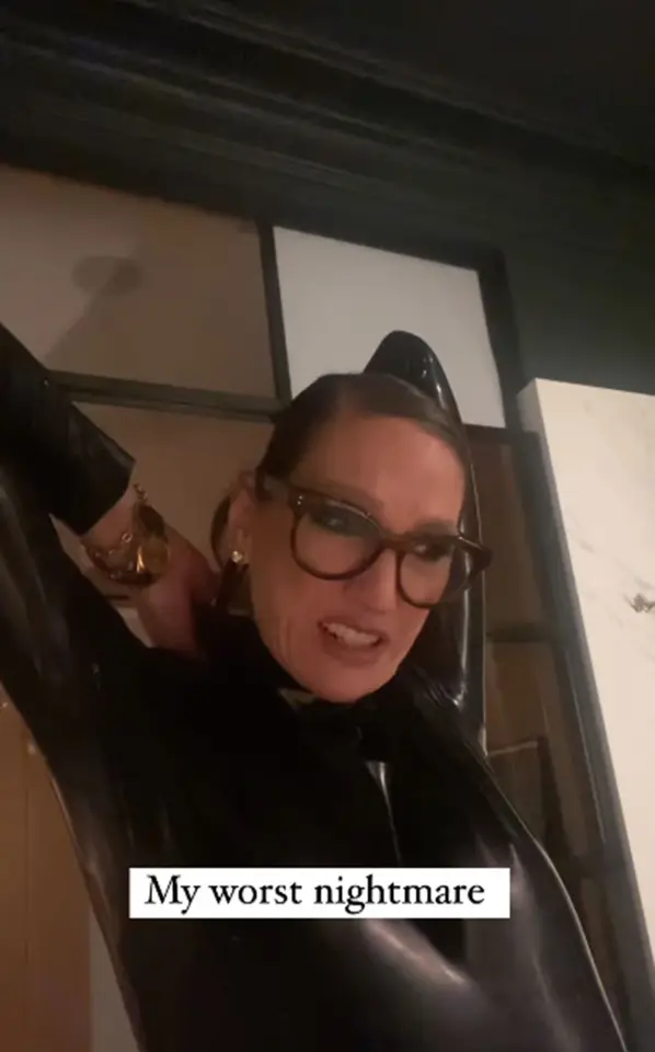 Jenna Lyons Gets Stuck in her Latex Bodysuit, Shares Fashion Mishap on Instagram