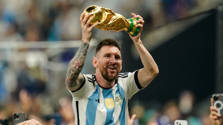 World Cup Trophy Lifted by Lionel Messi in the Most Liked Instagram Photo Revealed to be Fake