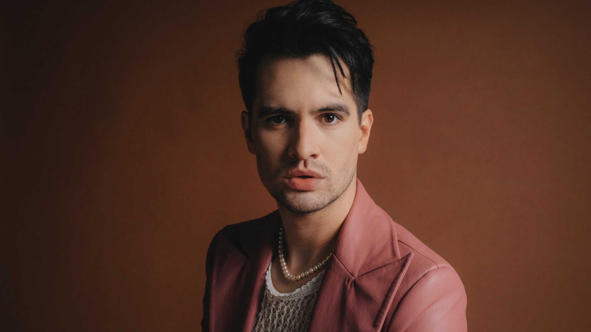 Panic At The Disco Brendon Urie July 2022 credit Alex Stoddard https://rexweyler.com/panic-at-the-disco-will-split-after-spring-european-tour-announces-lead-singer-brendon-urie/