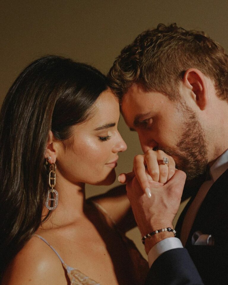 ‘The Bachelor’ Star Nick Viall Proposes To Girlfriend Natalie Joy