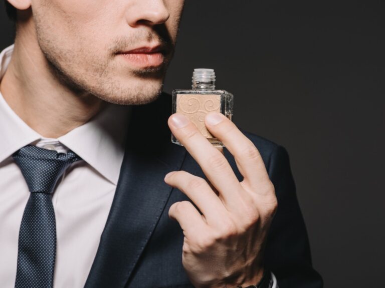 Lifestyle Olfaction: Choosing Perfumes with Different Scents for Every Role